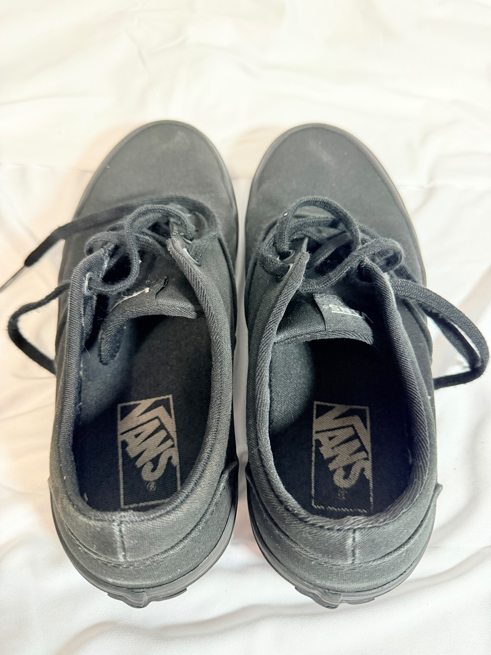 Vans Women's Black Canvas Low Top Sneakers Size 7.5 Triple Black Lace Up Shoes - Picture 7 of 8